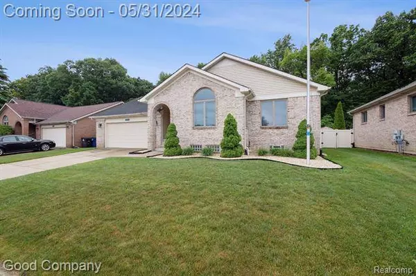 33955 AVONDALE Street, Westland, MI 48186