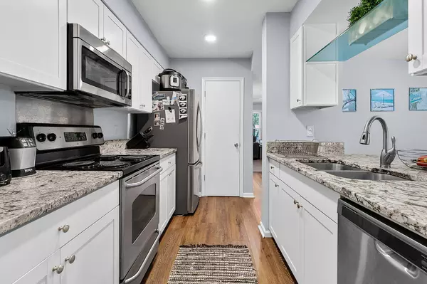 1064 Hunters Trce, Mount Pleasant, SC 29464