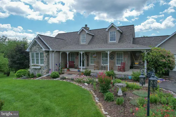 251 MONARCH CT, Martinsburg, WV 25403