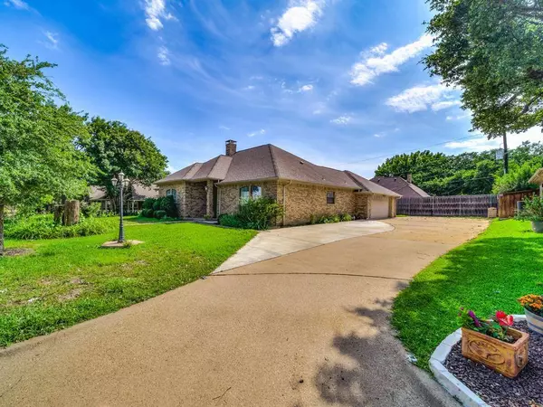 9 Kevin Court, Mansfield, TX 76063