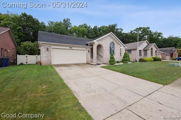 33955 AVONDALE Street, Westland, MI 48186