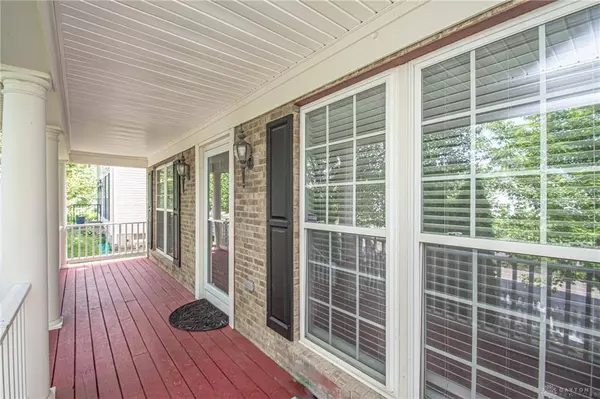 2609 Royal Gateway, Dayton, OH 45431