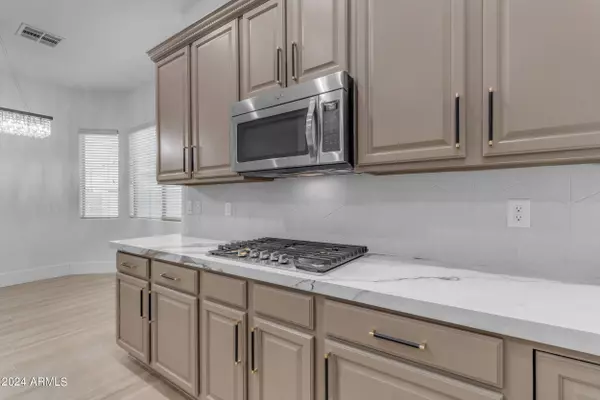 1270 E BARANCA Road, Gilbert, AZ 85297