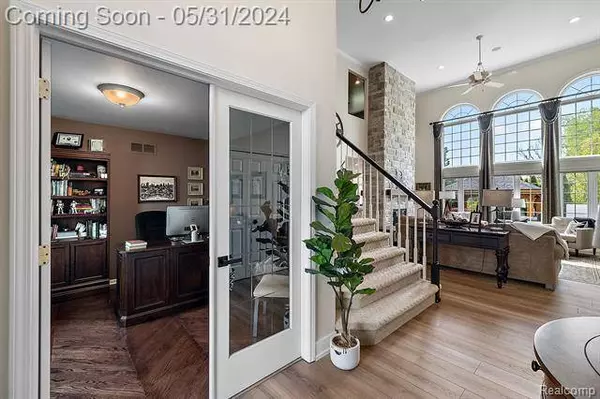 28002 SANTA ANITA Drive S, Chesterfield, MI 48047