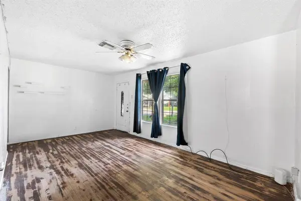 3302 Stallings DR, Houston, TX 77088