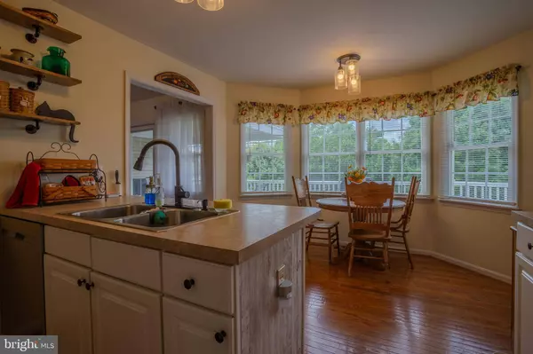 251 MONARCH CT, Martinsburg, WV 25403