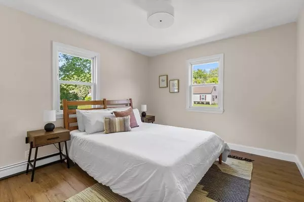 29 Doty Dr, Stoughton, MA 02072