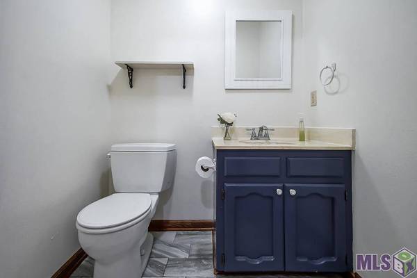 1041 WESTCHESTER DR, Baton Rouge, LA 70810