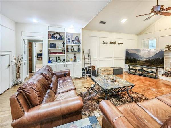 3603 Lake Powell Drive, Arlington, TX 76016