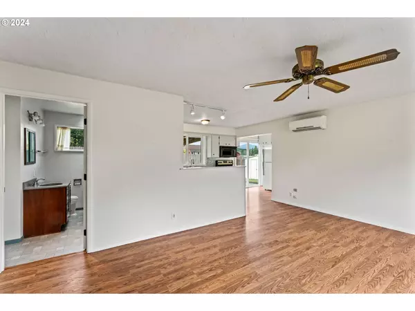 62 E 3RD ST, Lowell, OR 97452