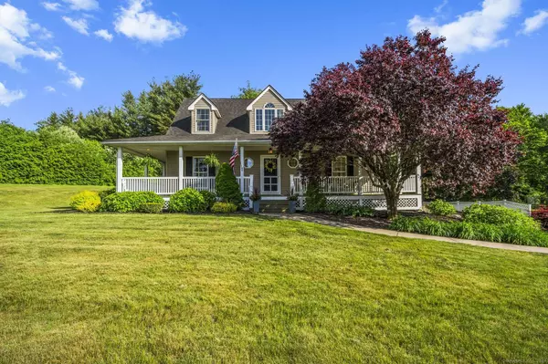 12 Wendover Road, Suffield, CT 06078