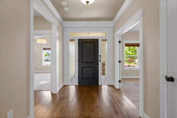 3797 Windgate St, Medford, OR 97504