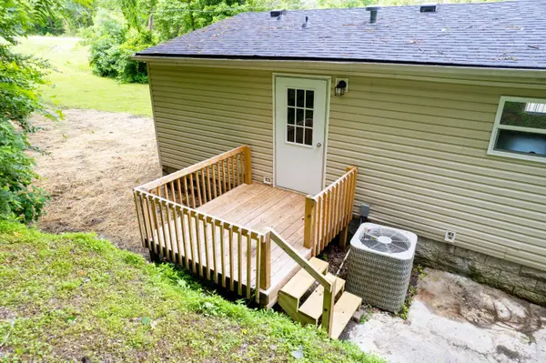 6761 Winchester RD, Clay City, KY 40312