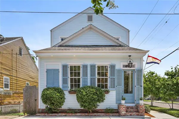 3726 CONSTANCE ST, New Orleans, LA 70115