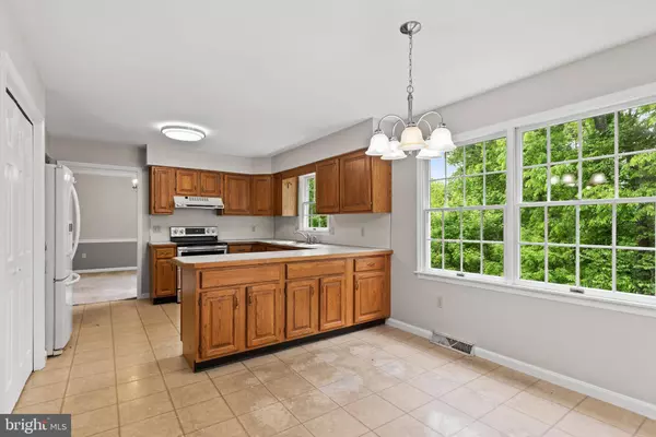 3948 BROOKRIDGE DR, Mechanicsburg, PA 17050