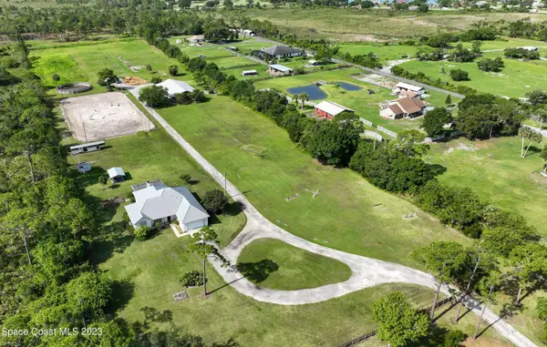 665 Grant RD, Palm Bay, FL 32909