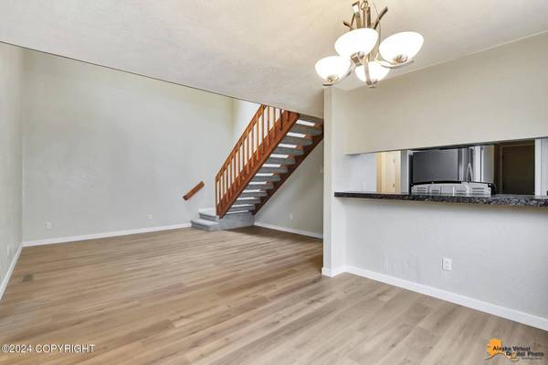 3201 Tayshee CIR, Anchorage, AK 99504