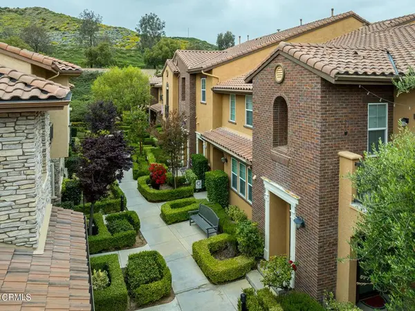 28511 Herrera ST, Valencia, CA 91354