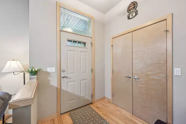 9366 Old Sauk Road, Middleton, WI 53562