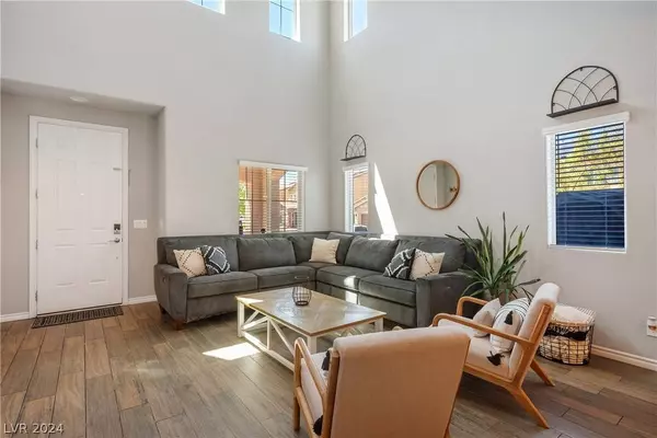 990 Sierra Ridge Street, Henderson, NV 89002