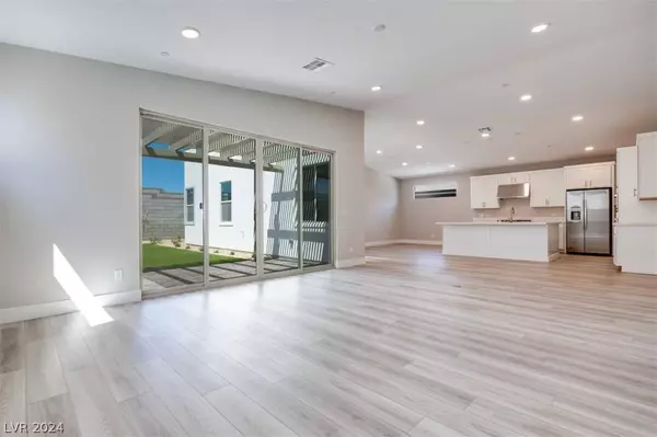 10252 Arrow Range Avenue, Las Vegas, NV 89166