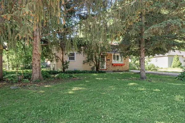 5839 Quebec AVE N, Crystal, MN 55428