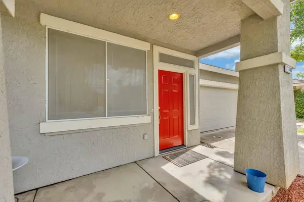 3300 Sondiesa WAY, Elk Grove, CA 95758