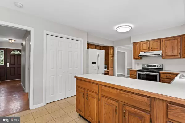 3948 BROOKRIDGE DR, Mechanicsburg, PA 17050