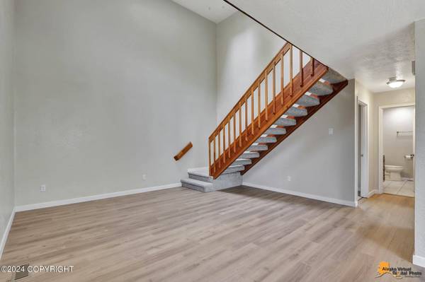 3201 Tayshee CIR, Anchorage, AK 99504