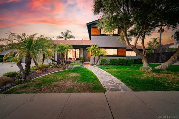 2032 Habero Dr, Escondido, CA 92028