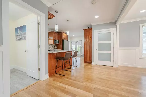 18324 Oakley AVE, Lansing, IL 60438