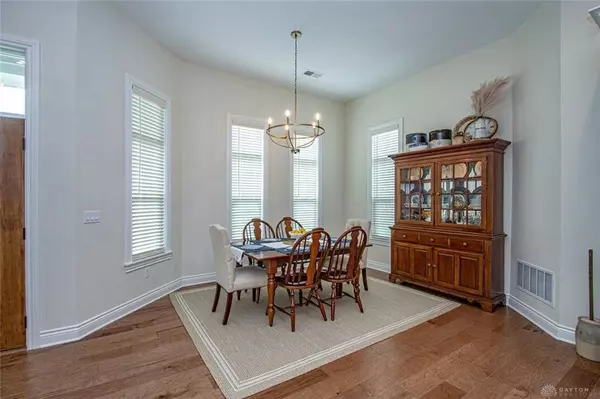 1431 Spanish Moss Way, Dayton, OH 45458