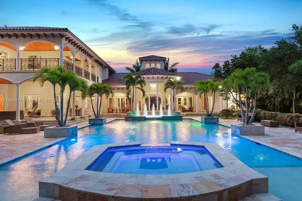 7480 SW 100th St, Pinecrest, FL 33156-3125