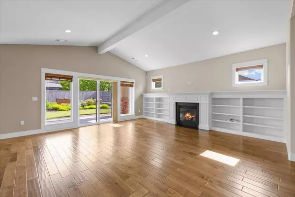 3797 Windgate St, Medford, OR 97504