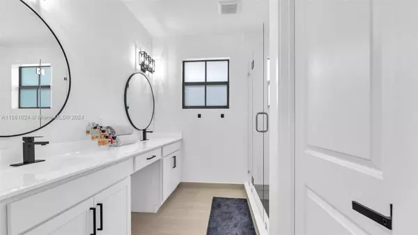 14504 SW 22nd Ter, Miami, FL 33175