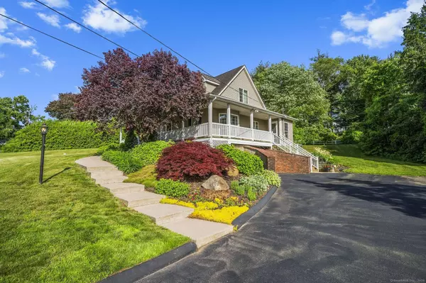 12 Wendover Road, Suffield, CT 06078