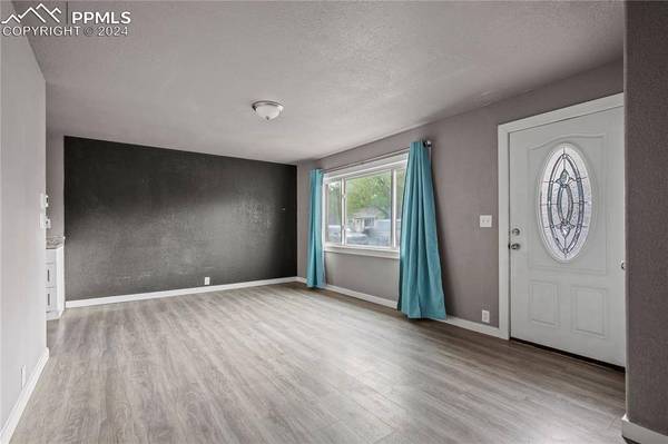 1209 Norwood AVE, Colorado Springs, CO 80905