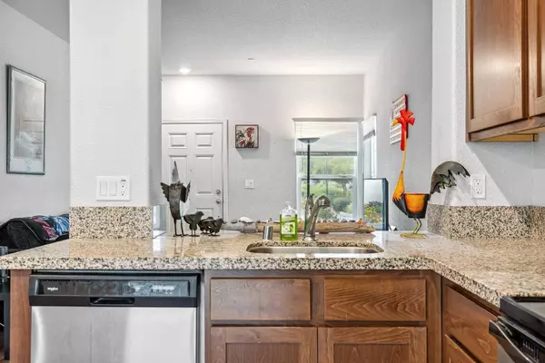 7884 Diamond Willow LN, Sacramento, CA 95828