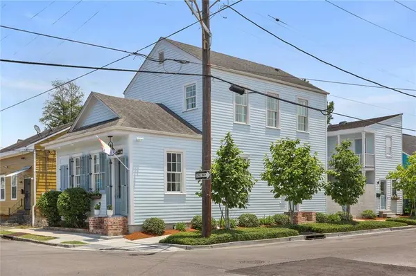 3726 CONSTANCE ST, New Orleans, LA 70115