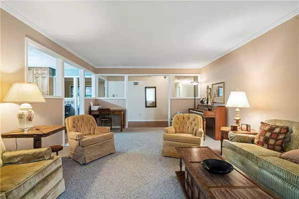 1028 S Sycamore ST, Ottawa, KS 66067