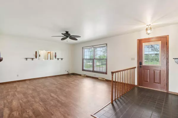 1516 S Hickory Street, Fond Du Lac, WI 54937