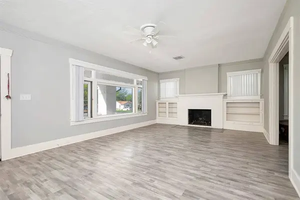 2701 Carter Avenue, Fort Worth, TX 76103