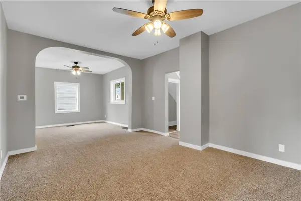 608 D Avenue, Vinton, IA 52349