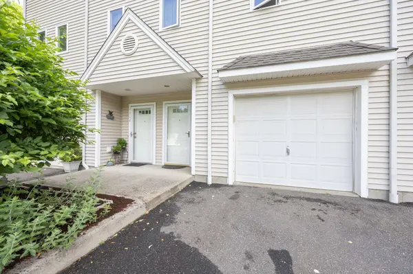 158 Paddock Avenue #APT 1103, Meriden, CT 06450