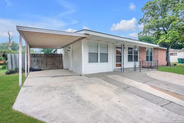 151 DUMONT DR, San Antonio, TX 78227-4409