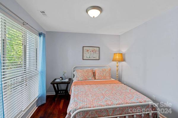 944 Southwest DR, Davidson, NC 28036