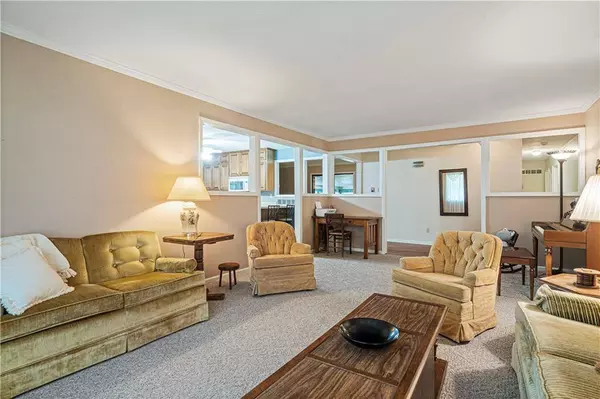 1028 S Sycamore ST, Ottawa, KS 66067