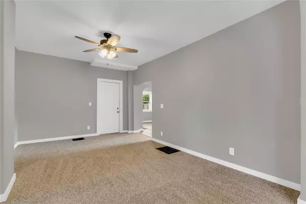 608 D Avenue, Vinton, IA 52349