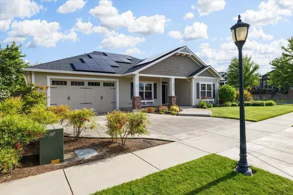 3797 Windgate St, Medford, OR 97504