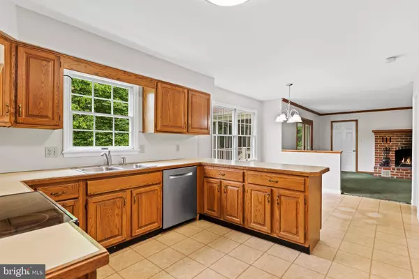 3948 BROOKRIDGE DR, Mechanicsburg, PA 17050